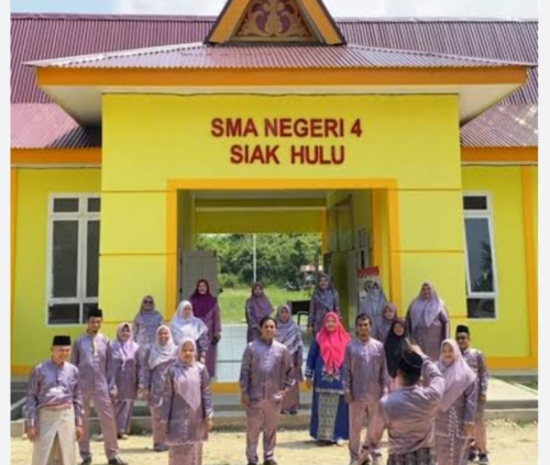 Tahan Gaji Guru Honorer Selama Tiga Bulan, Kepala SMA N 4 Siak Hulu Juprizon Didesak Mundur!