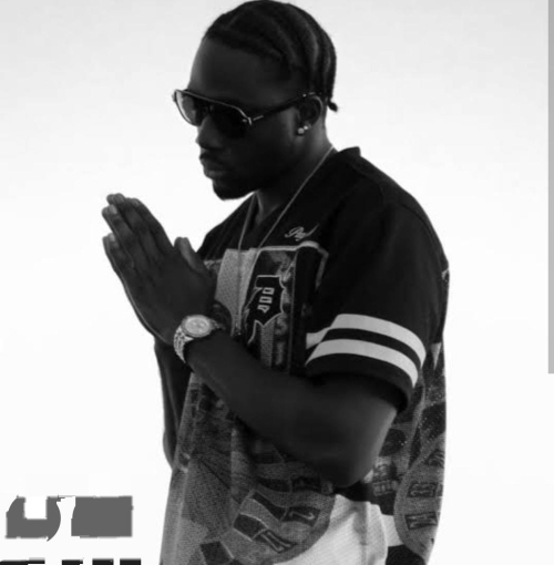 Melly Mike Akan Tampil di Pacu Jalur Kuansing 2025, Lagu Viral Young Black and Rich Jadi Magnet Penonton