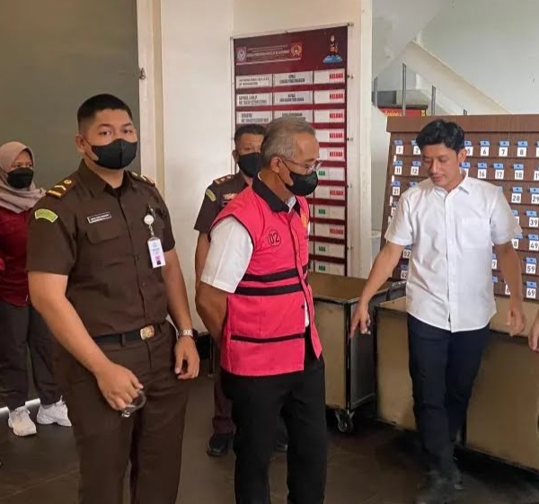 Skandal Lahan Wisata: Mantan Pj Wali Kota Singkawang Resmi Ditahan, Negara Rugi Rp3,1 Miliar