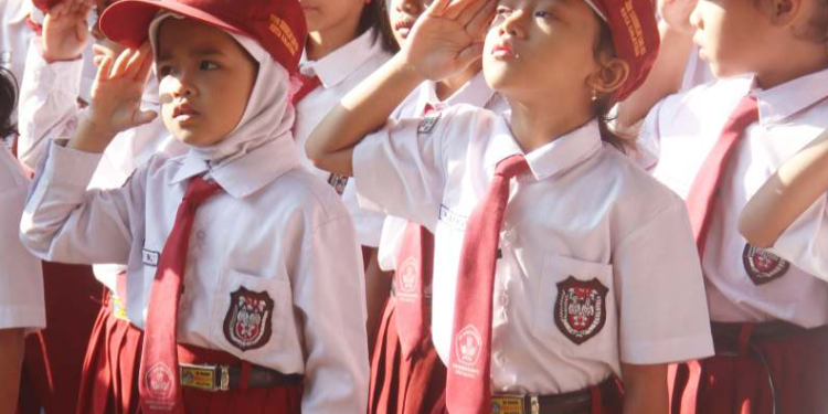 Wali Murid Wajib Tahu! Ini Dia Jenis-Jenis Pungli di Sekolah yang Sering Terjadi