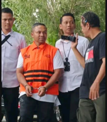 KPK Tetapkan Gubernur Riau Abdul Wahid Tersangka: Jejak Uang Haram Rp1,6 Miliar Terungkap