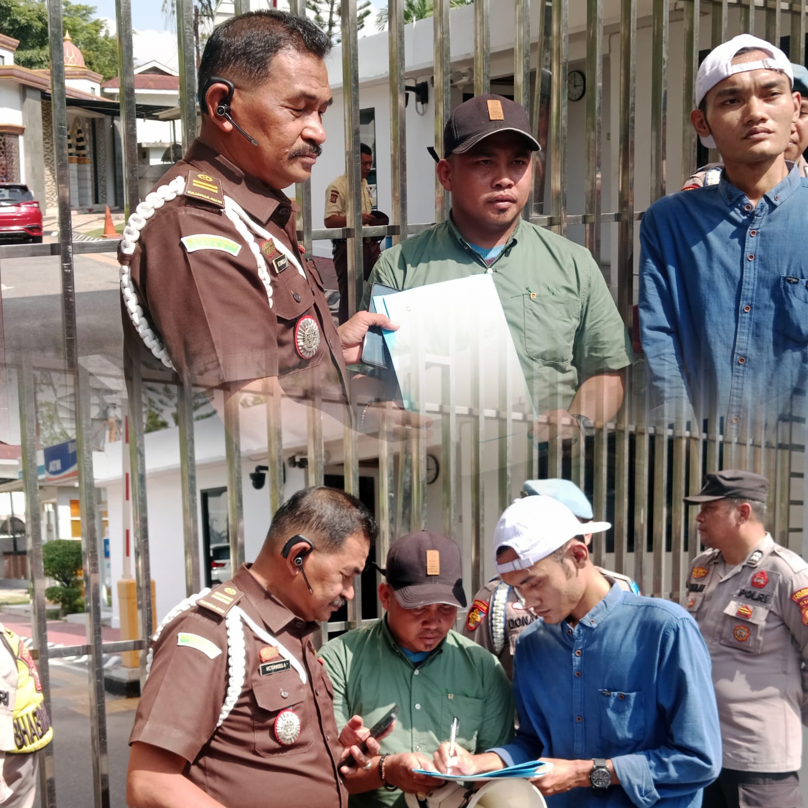 Bongkar Dugaan Pengondisian Proyek di PU Siak, AMFIBI Kepung Kejati Riau: Jangan Ada yang Kebal Hukum