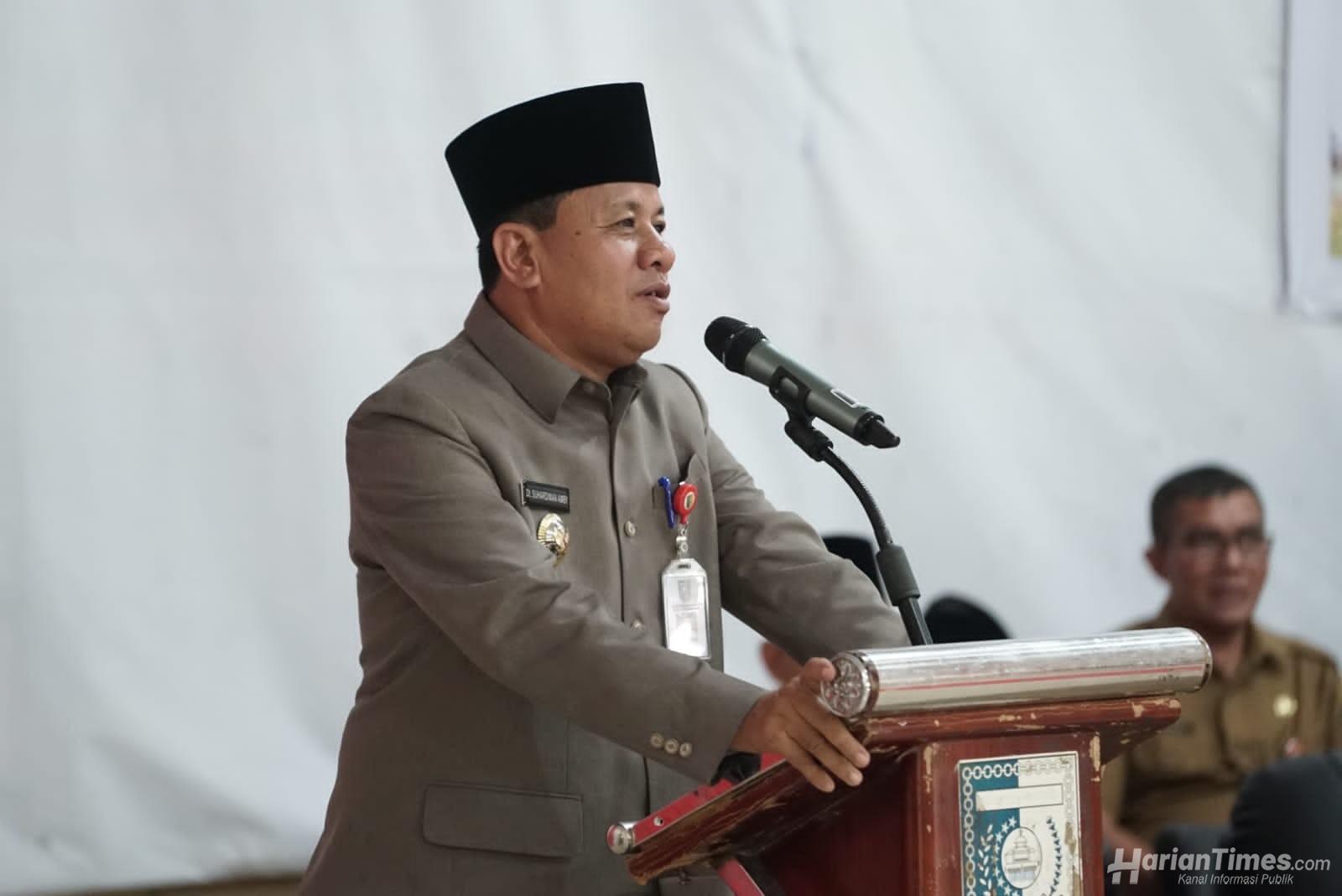 Bupati Kuansing Tegaskan PT Cerenti Subur Wajib Bangun Jalan Khusus, Paling Lambat 14 Hari