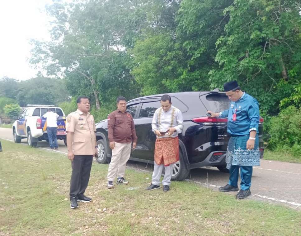 Bupati Suhardiman Tinjau Lokasi Rencana Pembangunan Bumi Perkemahan dan Sirkuit Moto Cross di Danau Kebun Nopi