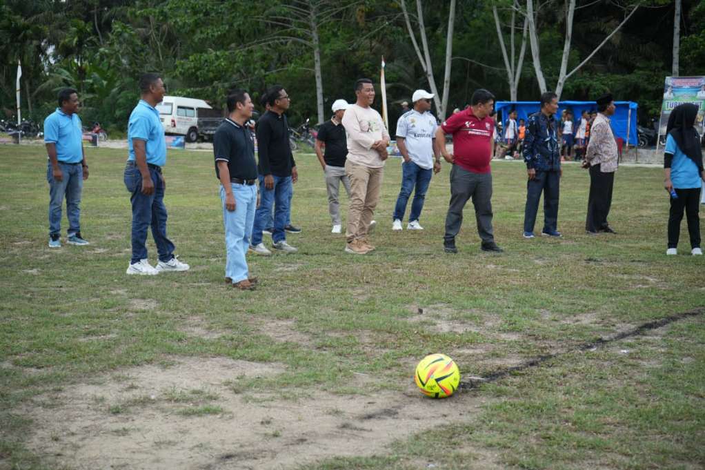 Kuantan Sako Cup X Resmi Bergulir! Wabup Muklisin Apresiasi Semangat Pemuda: Turnamen Ini Bukan Sekadar Pertandingan, Tapi Ajang Pemersatu