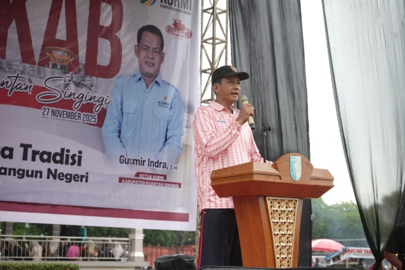 FORKAB Kuansing 2025 Resmi Dibuka! Bupati Suhardiman: Olahraga Tradisional adalah Ruang Persatuan Masyarakat