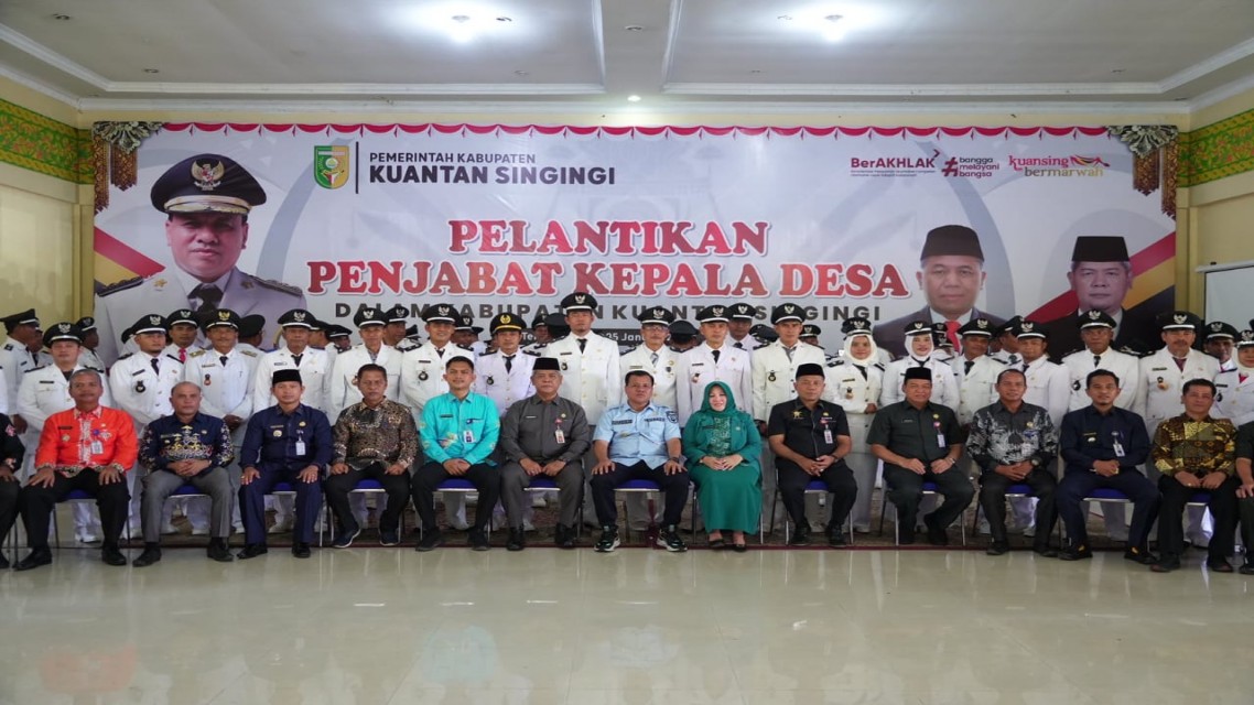 Lantik 69 Pejabat Kepala Desa,Ini Pesan Suhardiman Kepada Pejabat Yang Baru Di Lantik,